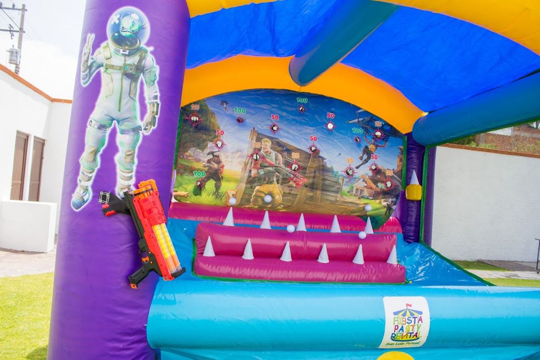 Atracciones al límite de Fiesta Party Rental en un evento en San Luis Potosí — foto 9
