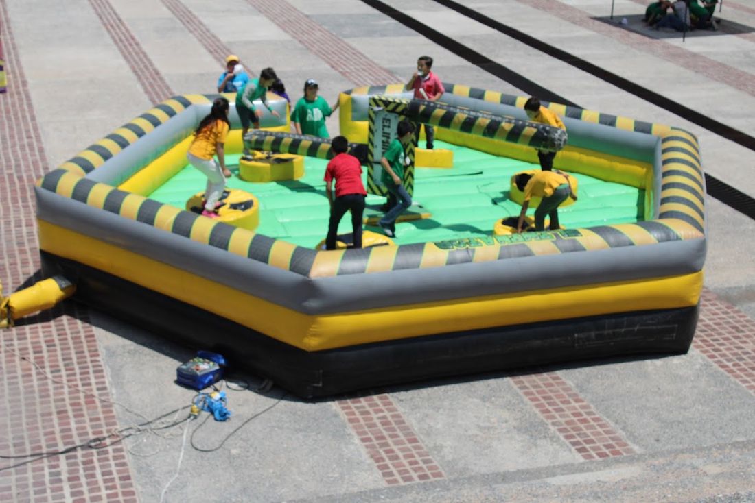 Atracciones al límite de Fiesta Party Rental en un evento en San Luis Potosí — foto 11