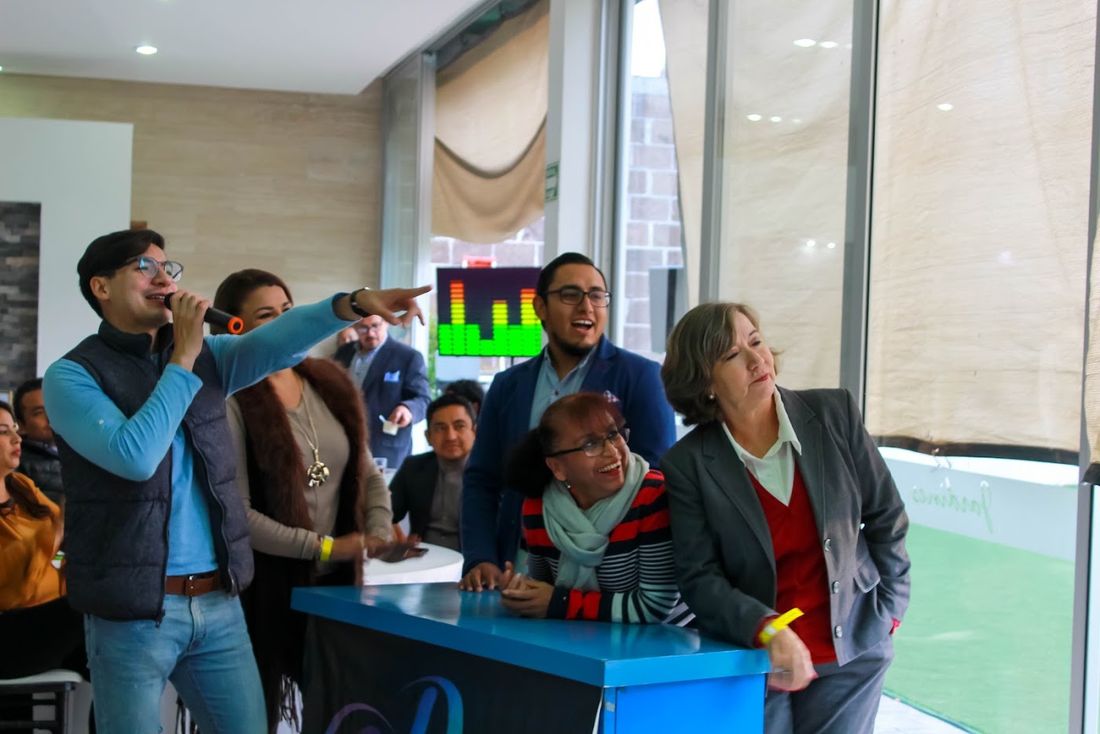 Concursos de TV de Fiesta Party Rental en un evento en San Luis Potosí — foto 1