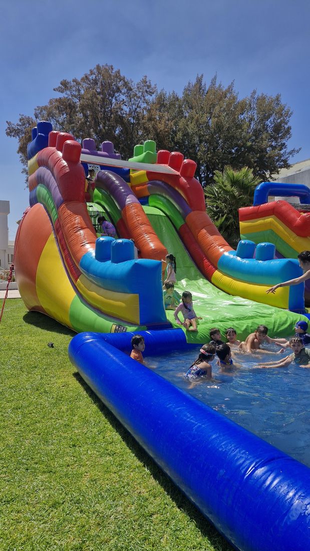 Inflables de Fiesta Party Rental en un evento en San Luis Potosí — foto 5