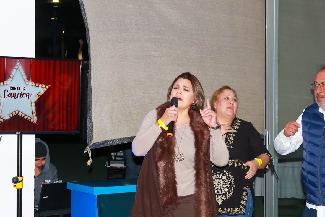 Sonido, DJ y karaoke de Fiesta Party Rental en un evento en San Luis Potosí — foto 1